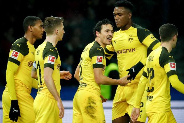 詹姆斯31+10库里38分里夫斯绝杀 湖人险胜勇士