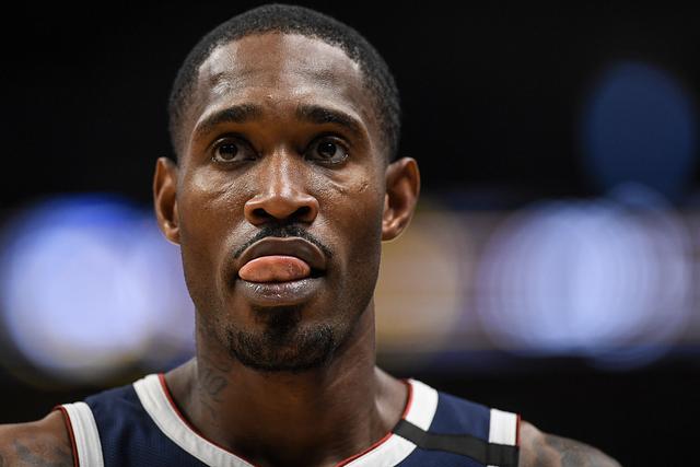 阿不都19+11吴冠希23分 新疆轻取广州总分1-0